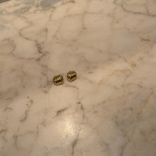 Load image into Gallery viewer, mary earring