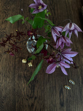 Load image into Gallery viewer, mary earring