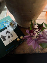 Load image into Gallery viewer, mary earring