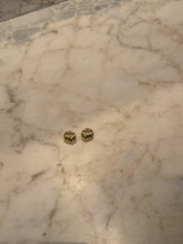 Load image into Gallery viewer, mary earring