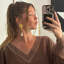 Load image into Gallery viewer, ericha pearl drop earring