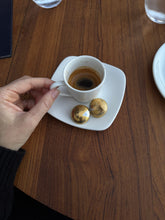 Load image into Gallery viewer, claude earring