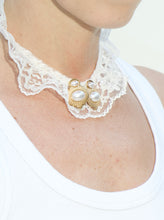 Load image into Gallery viewer, DAHLIA pearl earring