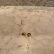 Load image into Gallery viewer, mary earring