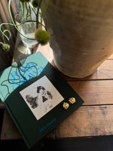 Load image into Gallery viewer, mary earring