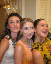 Load image into Gallery viewer, OLIVIA earring