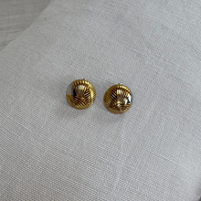 Load image into Gallery viewer, claude earring