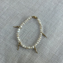Load image into Gallery viewer, chili pearl bracelet
