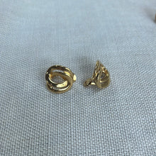 Load image into Gallery viewer, mary vintage earring
