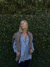 Load image into Gallery viewer, pearl neck scarf
