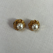 Load image into Gallery viewer, liang vintage earring
