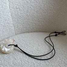Load image into Gallery viewer, ana necklace
