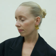 Load image into Gallery viewer, maggie earring
