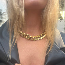 Load image into Gallery viewer, villefranche - sur - mer vintage necklace and bracelet set
