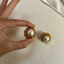 Load image into Gallery viewer, liang vintage earring
