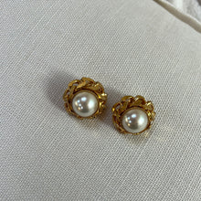 Load image into Gallery viewer, liang vintage earring
