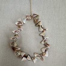 Load image into Gallery viewer, oasis shell necklace
