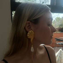 Load image into Gallery viewer, sofia vintage earring

