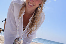 Load image into Gallery viewer, alexis shell necklace
