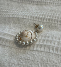 Load image into Gallery viewer, avalon earring
