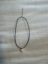 Load image into Gallery viewer, abby pearl drop necklace
