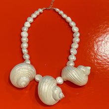 Load image into Gallery viewer, ocean reef shell necklace
