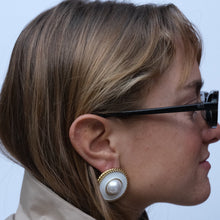 Load image into Gallery viewer, Sara earring
