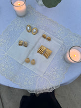 Load image into Gallery viewer, sara earring
