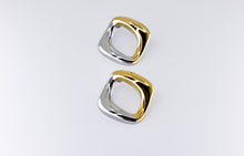 Load image into Gallery viewer, brookie earring
