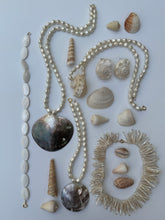 Load image into Gallery viewer, alexis shell necklace

