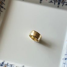 Load image into Gallery viewer, margaret mary pinky ring
