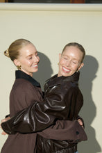 Load image into Gallery viewer, dahlia pearl earring
