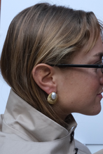 Load image into Gallery viewer, grannychic earring
