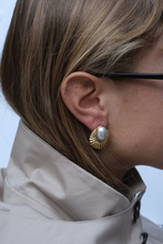 Load image into Gallery viewer, grannychic earring
