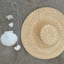 Load image into Gallery viewer, alana shell necklace
