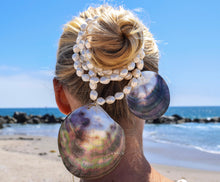 Load image into Gallery viewer, alexis shell necklace
