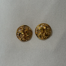 Load image into Gallery viewer, victoria vintage earring
