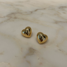 Load image into Gallery viewer, heart shaped stud earring
