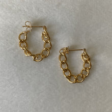 Load image into Gallery viewer, lindsey chain earring
