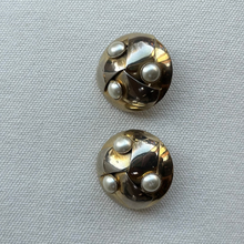 Load image into Gallery viewer, stone harbor vintage earring
