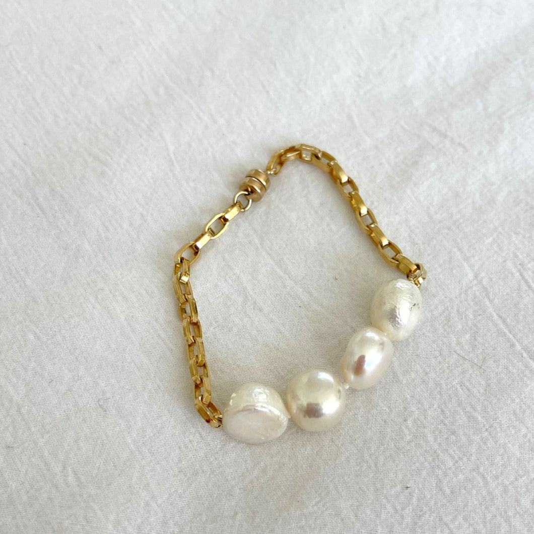 pearl chunk bracelet